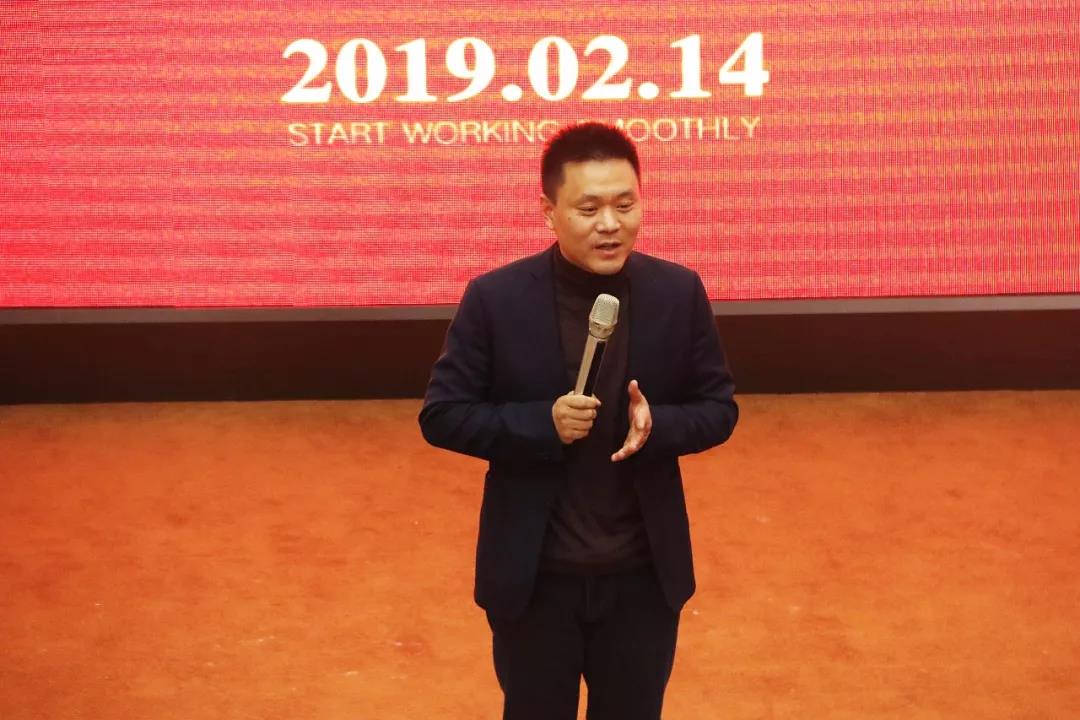 立長久志 動當(dāng)下身